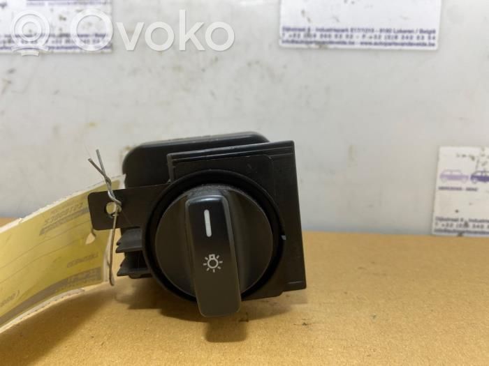 Mercedes-Benz A W169 Przełącznik świateł 