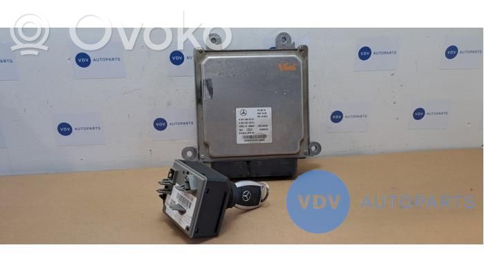 Mercedes-Benz E W212 Komputer / Sterownik ECU i komplet kluczy 