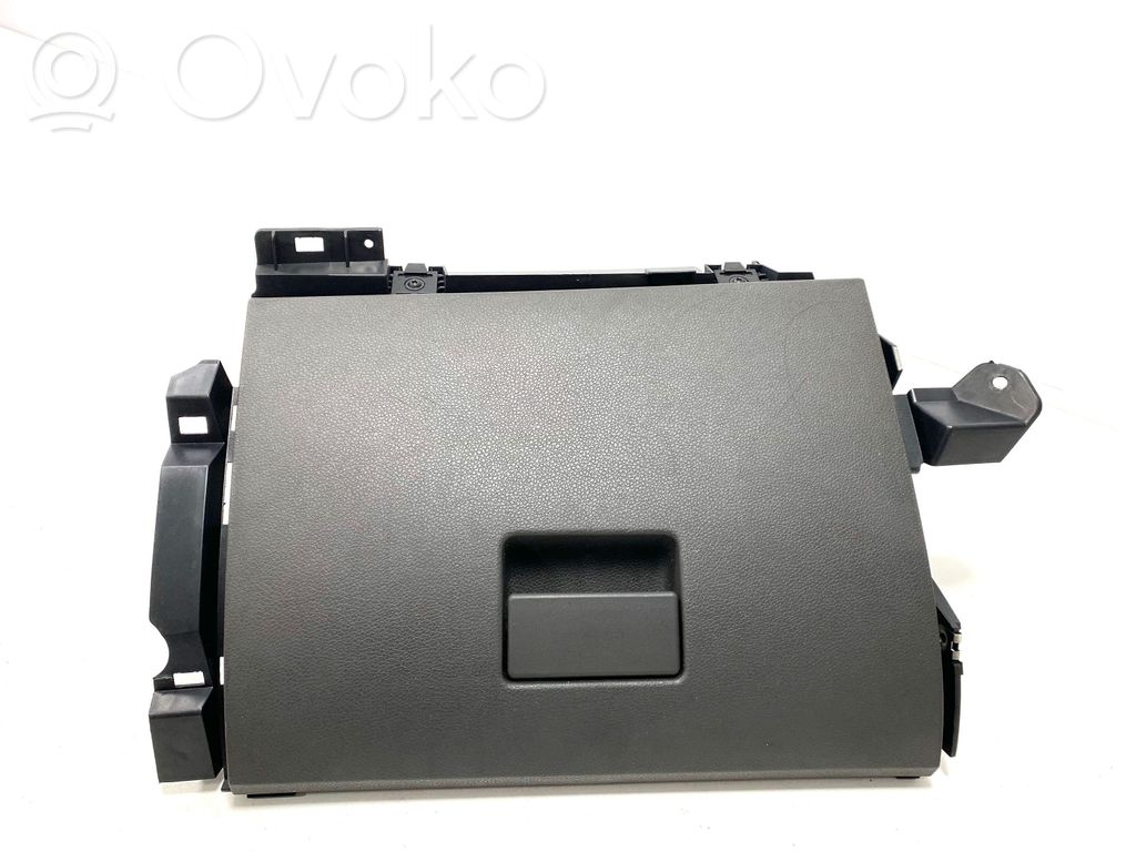 Ford Kuga I Daiktadėžė 