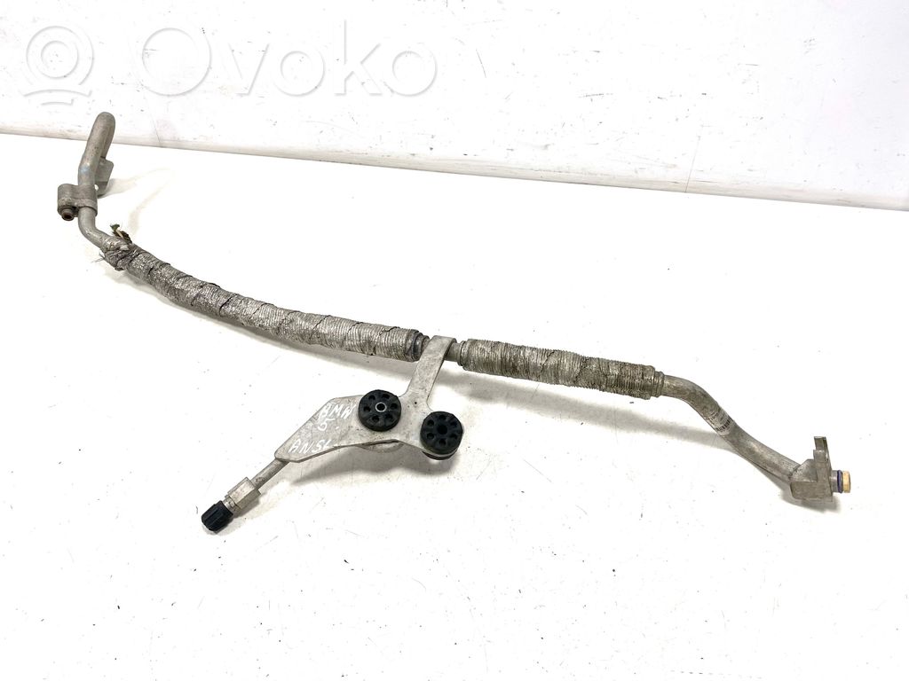 BMW 5 E60 E61 Ilmastointilaitteen putki (A/C) 