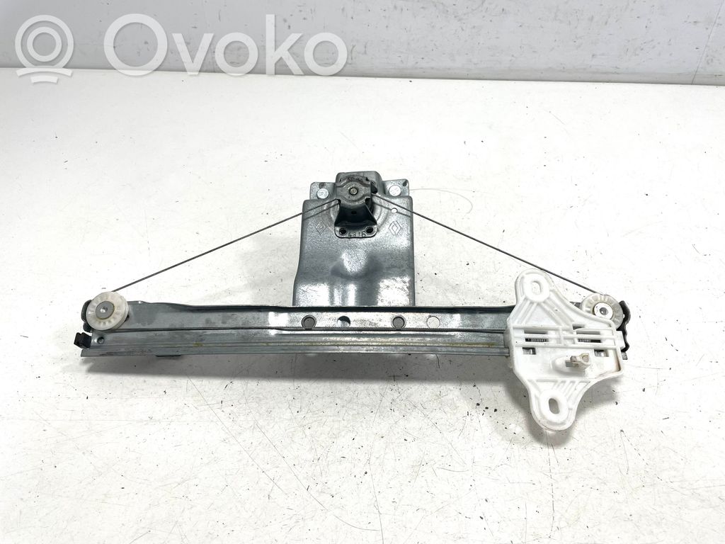 Renault Clio IV Rear door manual window regulator 
