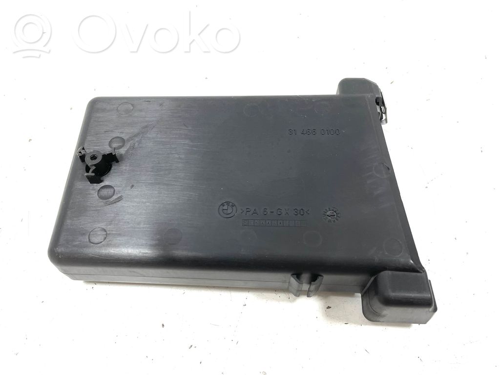 BMW 5 E60 E61 Kita panelės detalė 