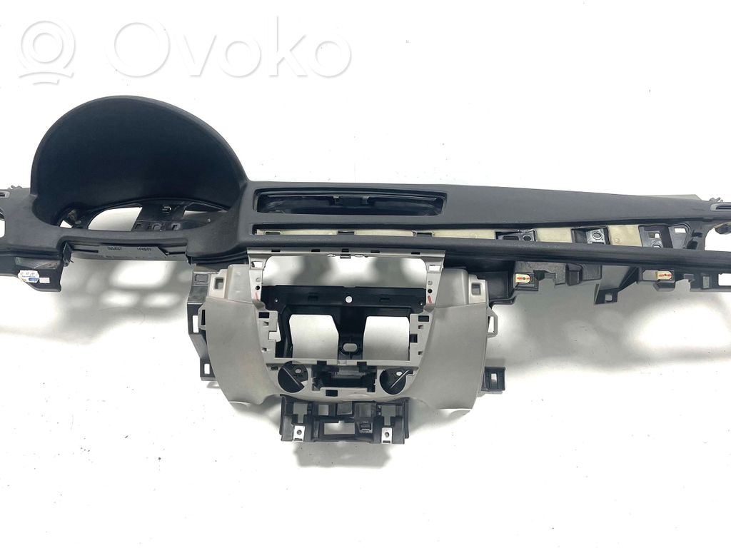 Renault Megane III Deska rozdzielcza 