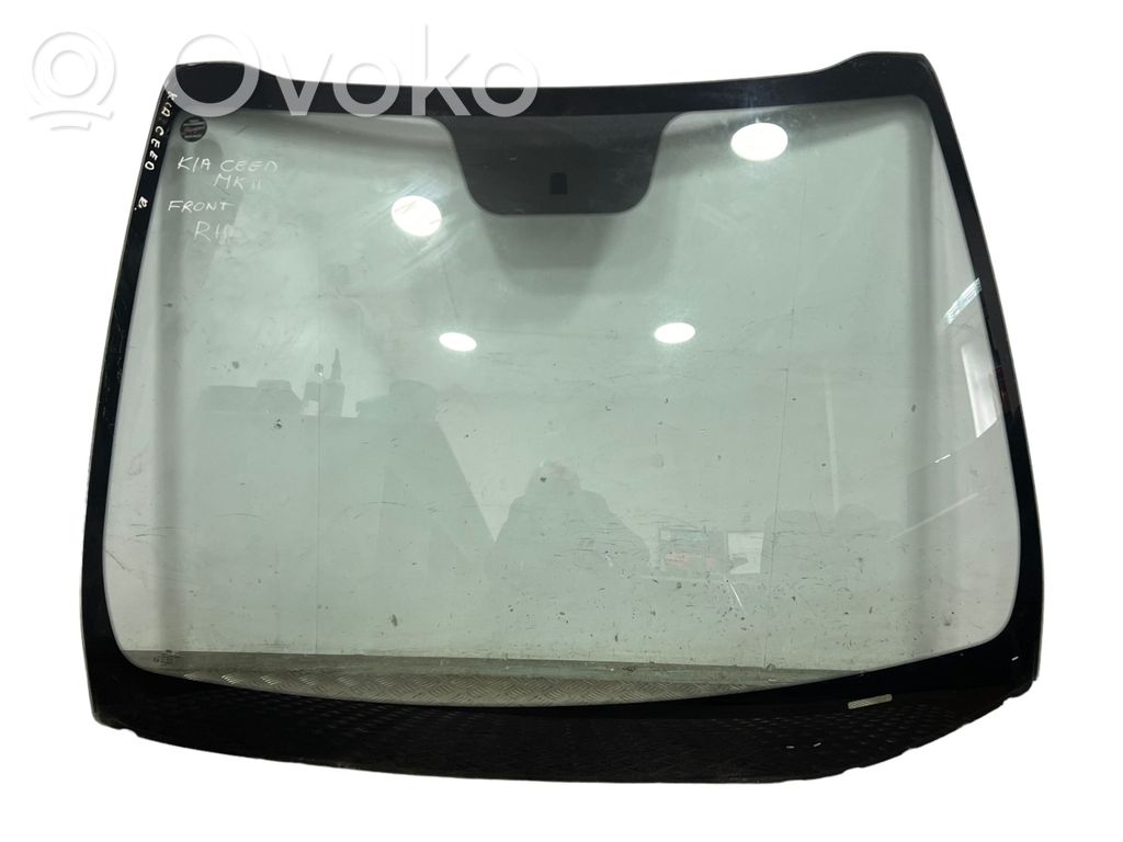 KIA Ceed Front windscreen/windshield window 