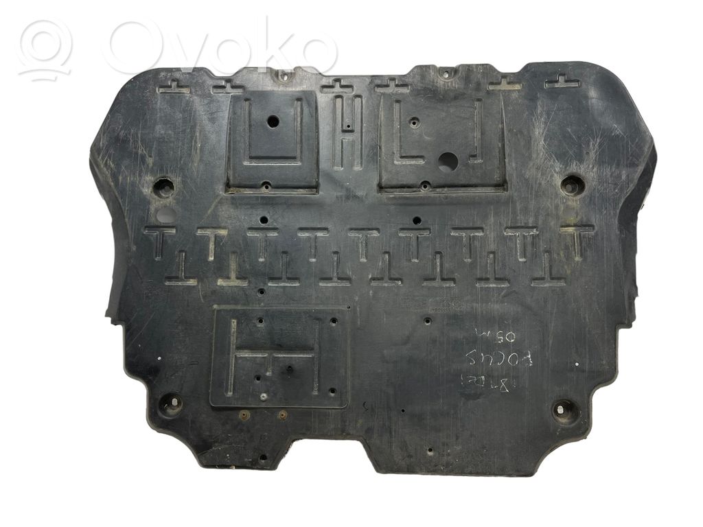 Engine splash shield/under tray   51753647,C161