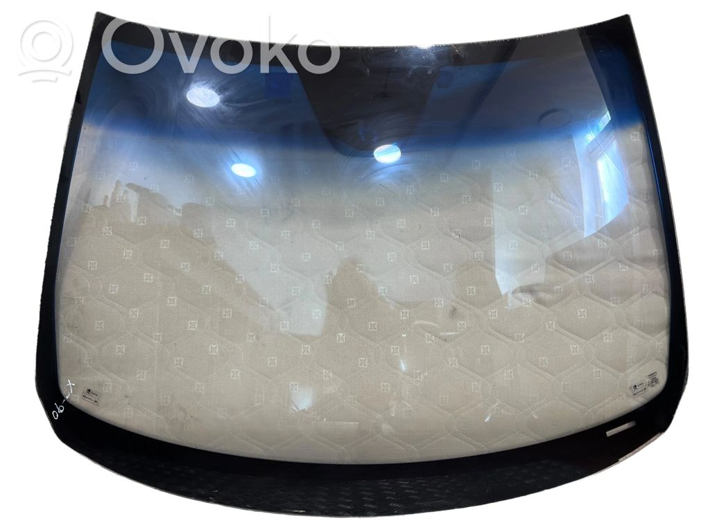 Volvo XC90 Priekšējā loga stikls 