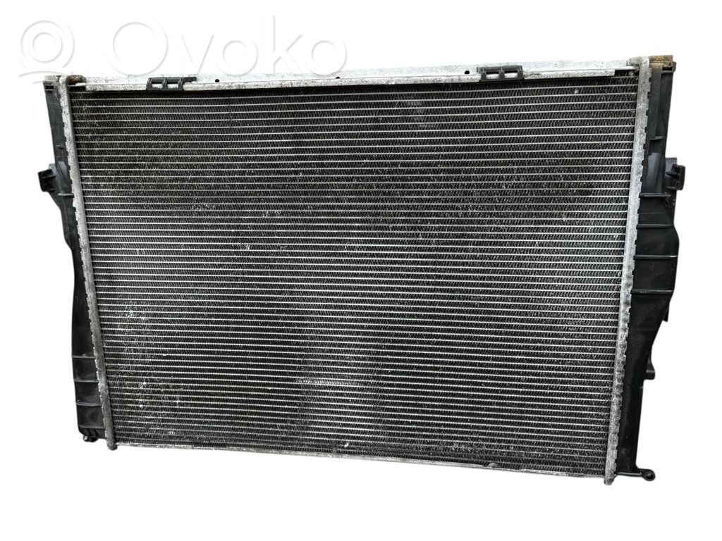 BMW 3 E90 E91 Aušinimo skysčio radiatorius 