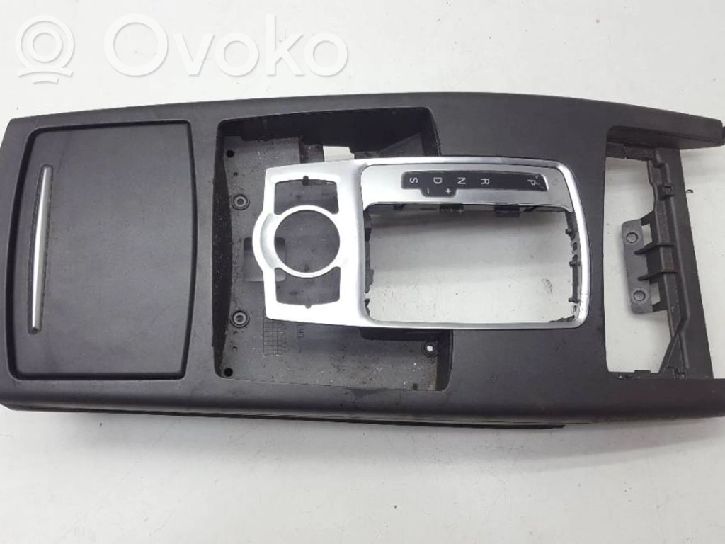 Audi A6 S6 C6 4F Consola central 