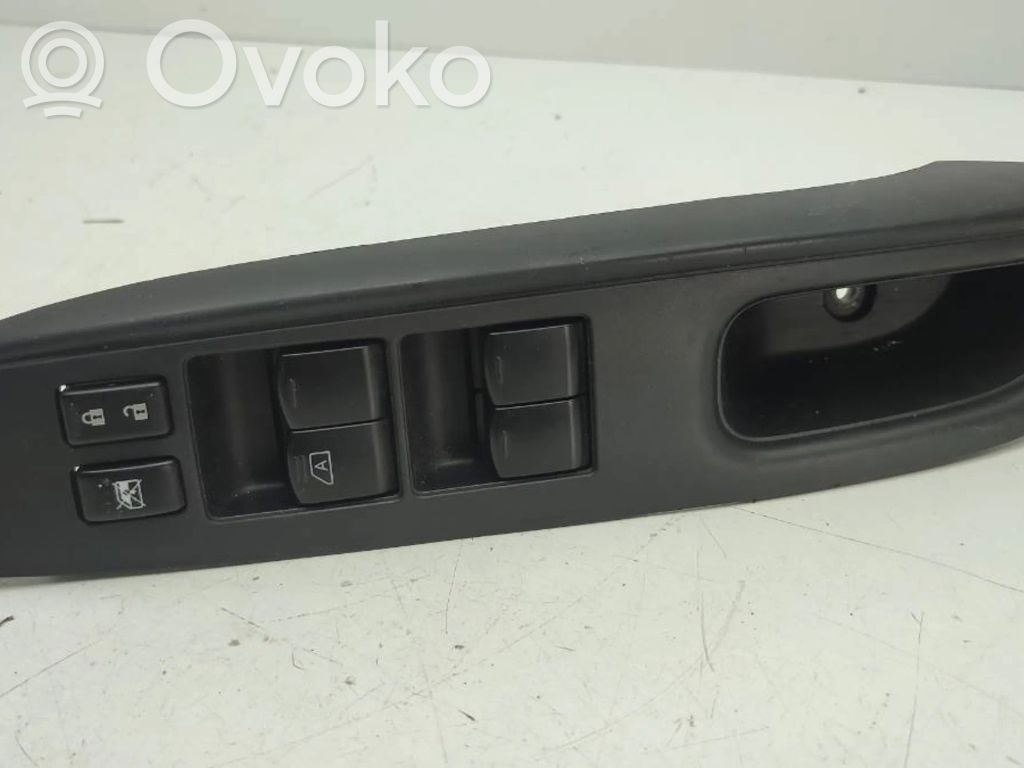 Other switches/knobs/shifts   809613AR0A