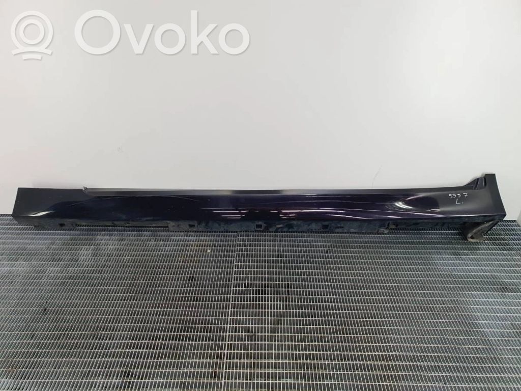 Infiniti Q50 Front sill (body part) 