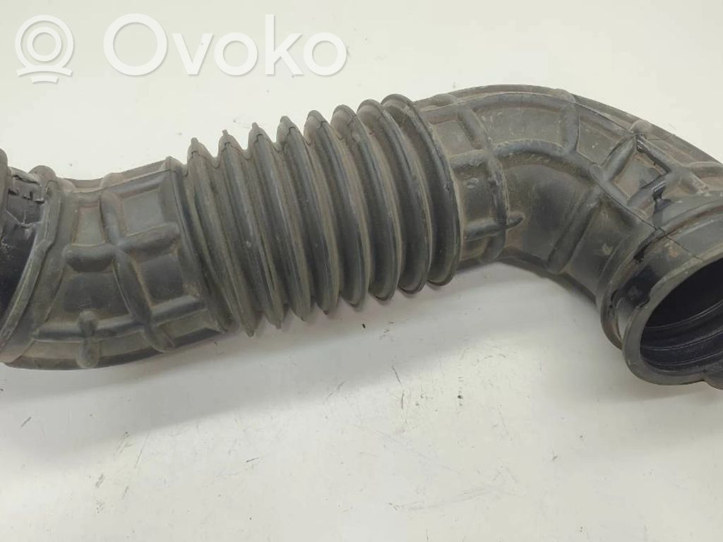 Ford Transit Custom Turboahtimen ilmanoton letku 
