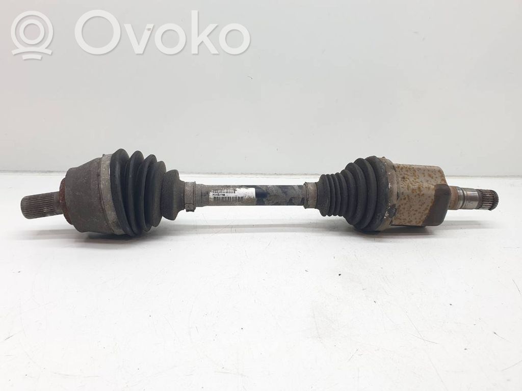 Volvo V40 Priekinis pusašis 