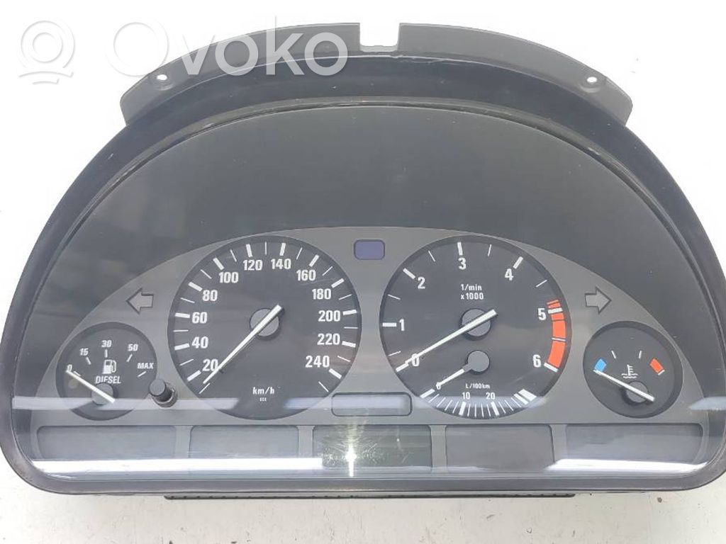 BMW 5 E39 Spidometrs (instrumentu panelī) 