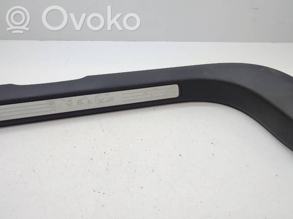 Volvo V60 Listwa progowa przednia / nakładka 