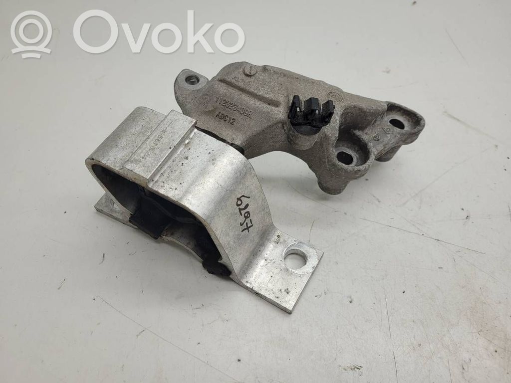 Dacia Duster II Engine mount vacuum valve 