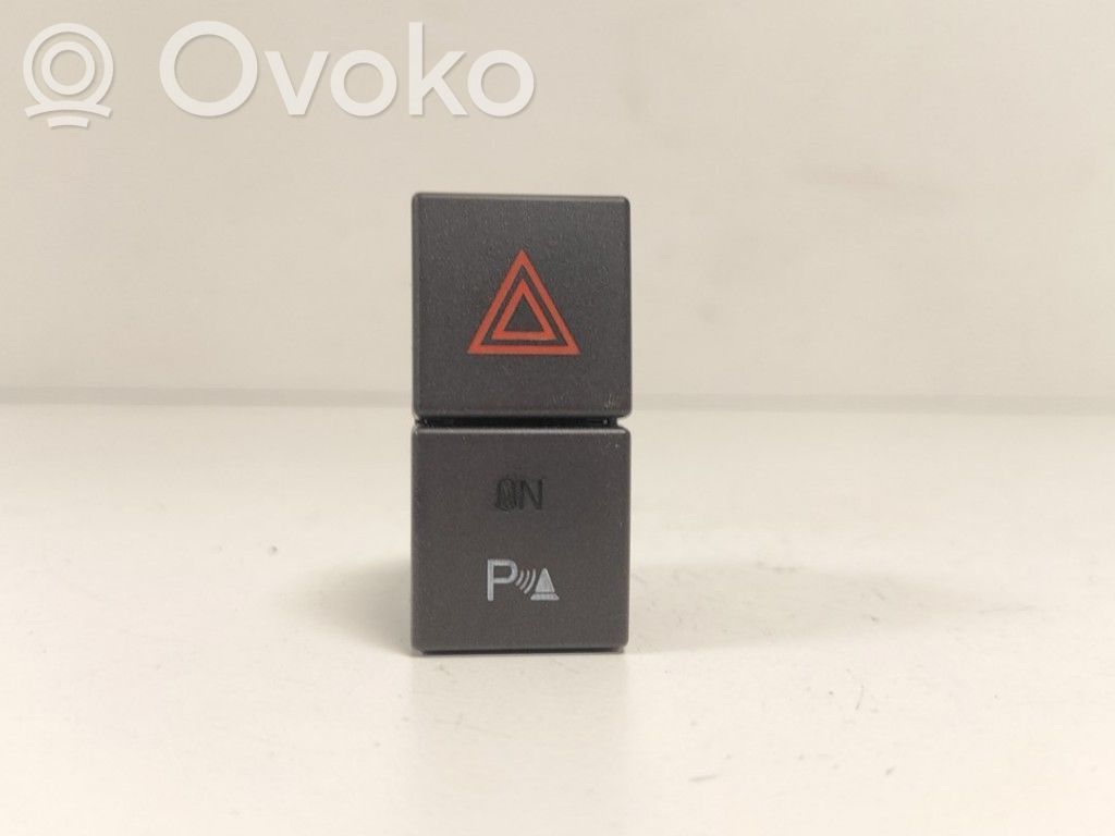 Ford C-MAX I Hazard light switch 
