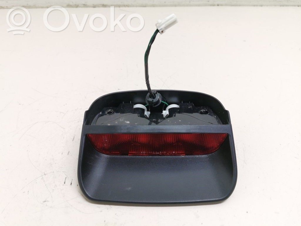 Mitsubishi Colt Kolmas/lisäjarruvalo 