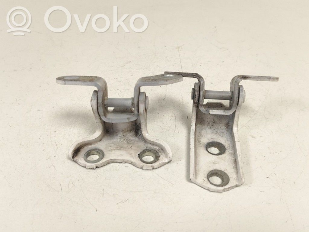 Peugeot 108 Rear door hinge set 