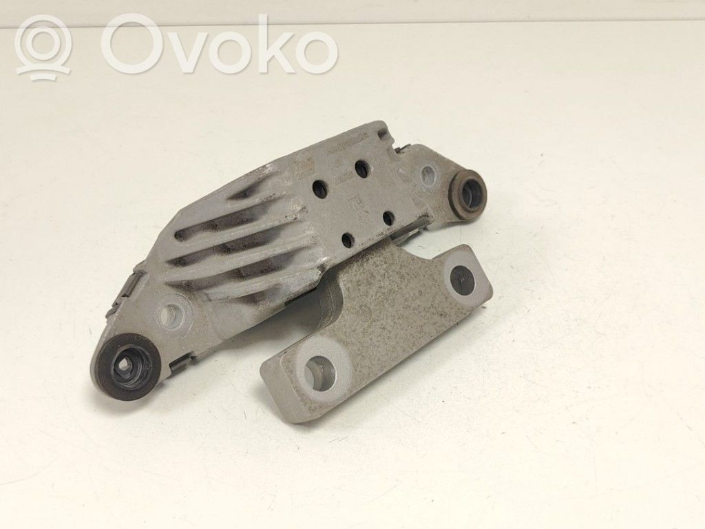 Engine mount bracket   13363901,13363901