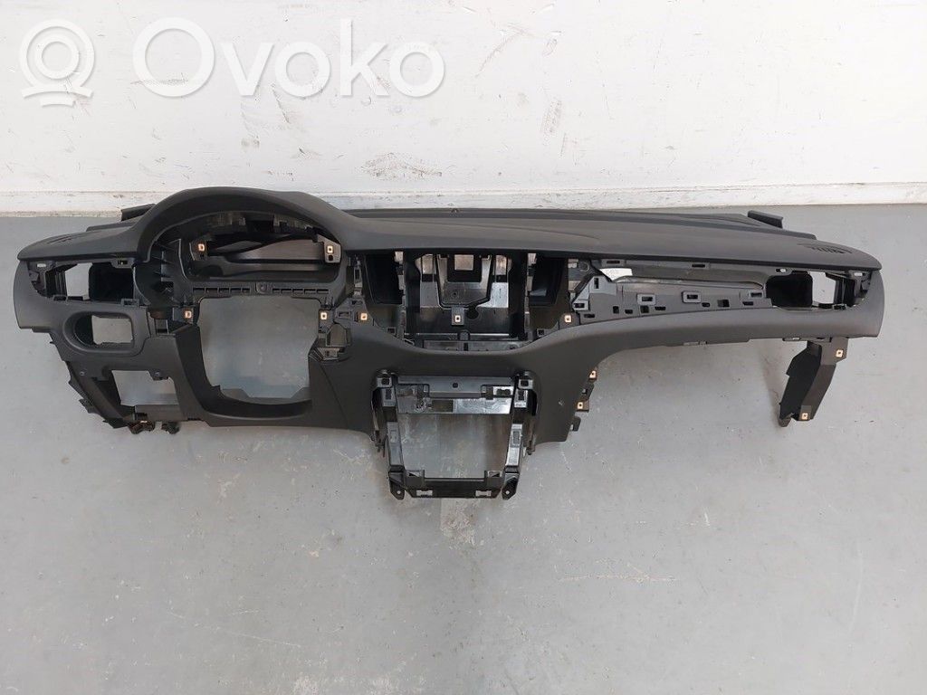 Opel Astra K Panelė 
