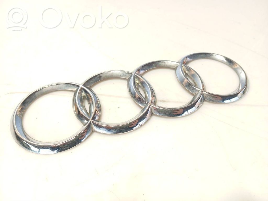 Audi A6 S6 C6 4F Siglă fabricant/litere model 