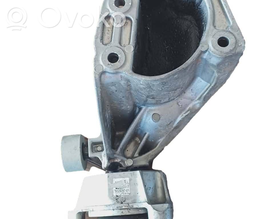 BMW X5 G05 Engine mount bracket 