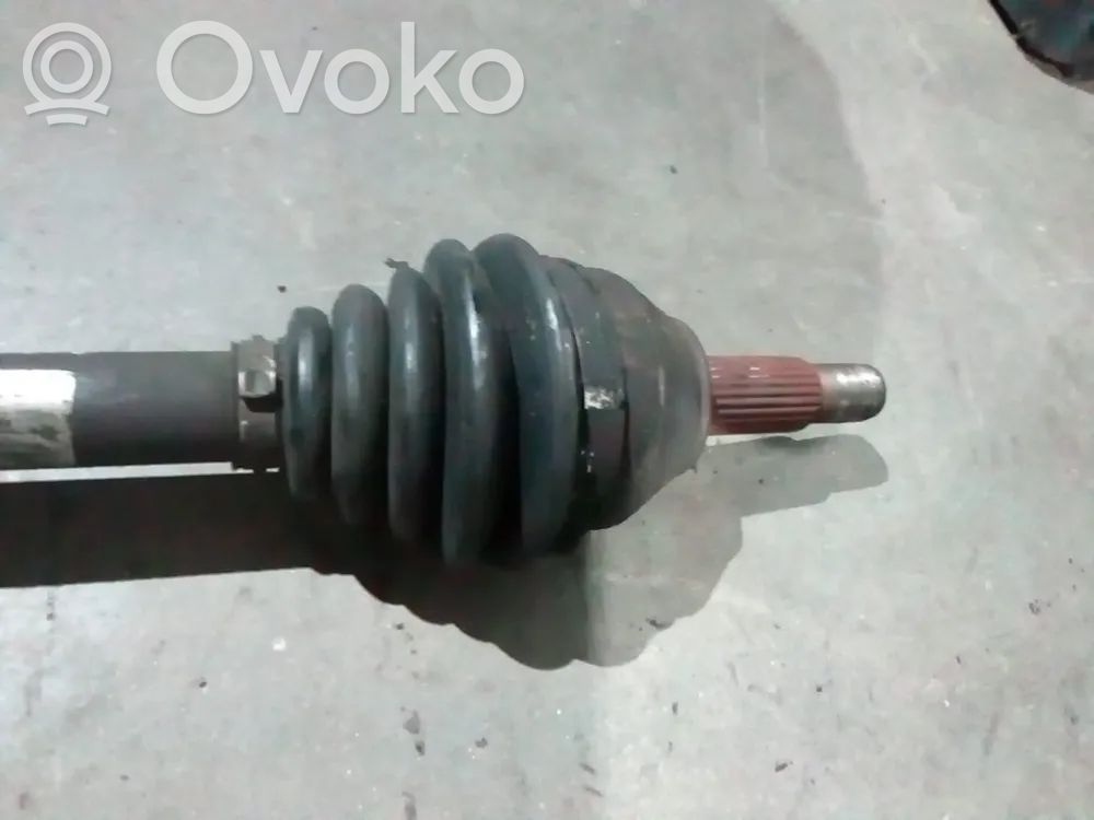 Eje de transmisión delantero   3959551