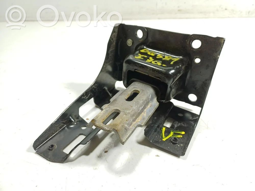 Peugeot 208 I Engine mount bracket 
