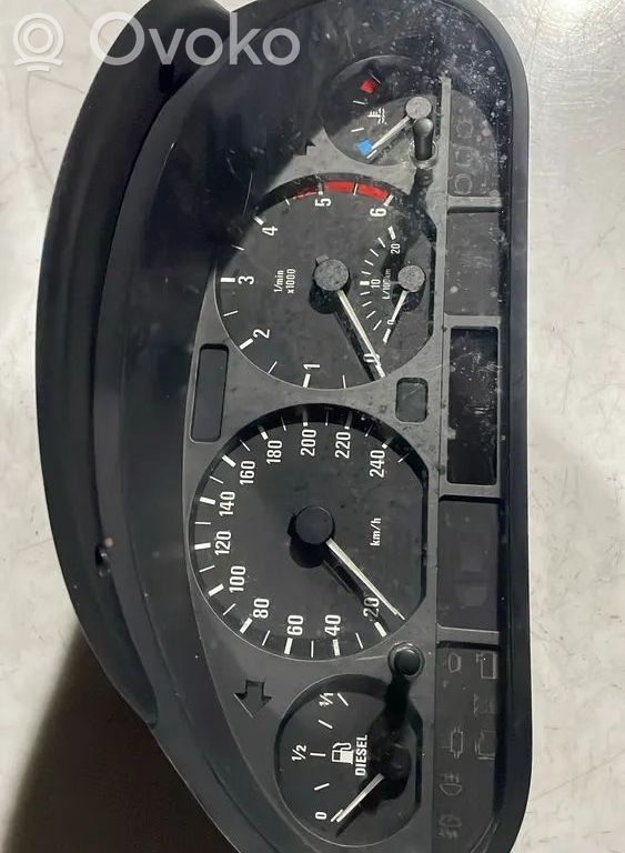 BMW 3 E46 Geschwindigkeitsmesser Cockpit 