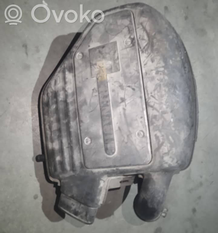 Renault Clio II Air filter box 