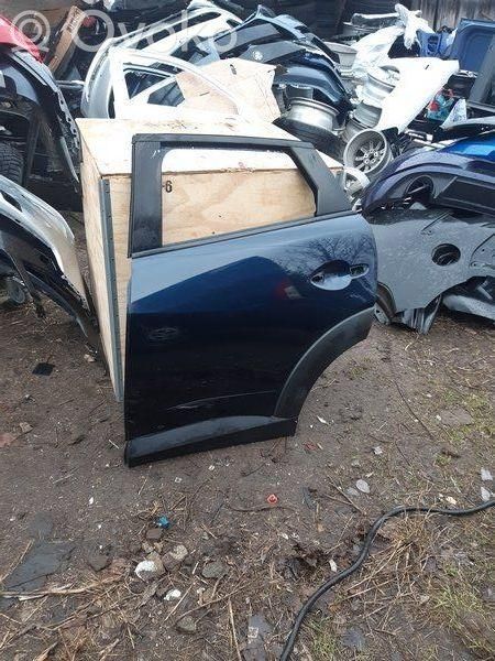 Mazda CX-3 Aizmugurējās durvis 