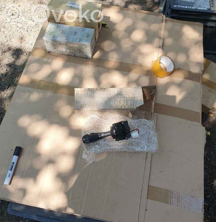 Light switch   8201167992,8201167992