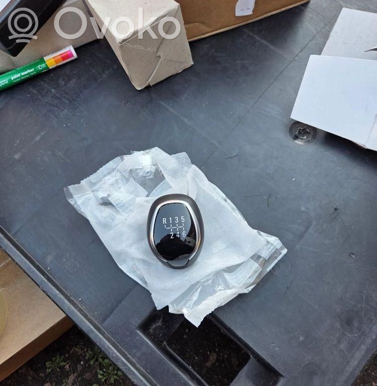 Opel Corsa F Drążek / Pokrętło zmiany biegów 