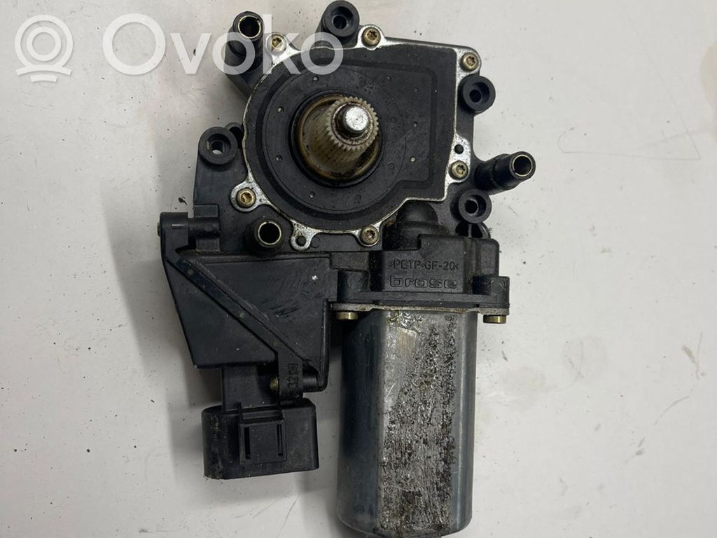 Audi A8 S8 D2 4D Front door window regulator with motor 