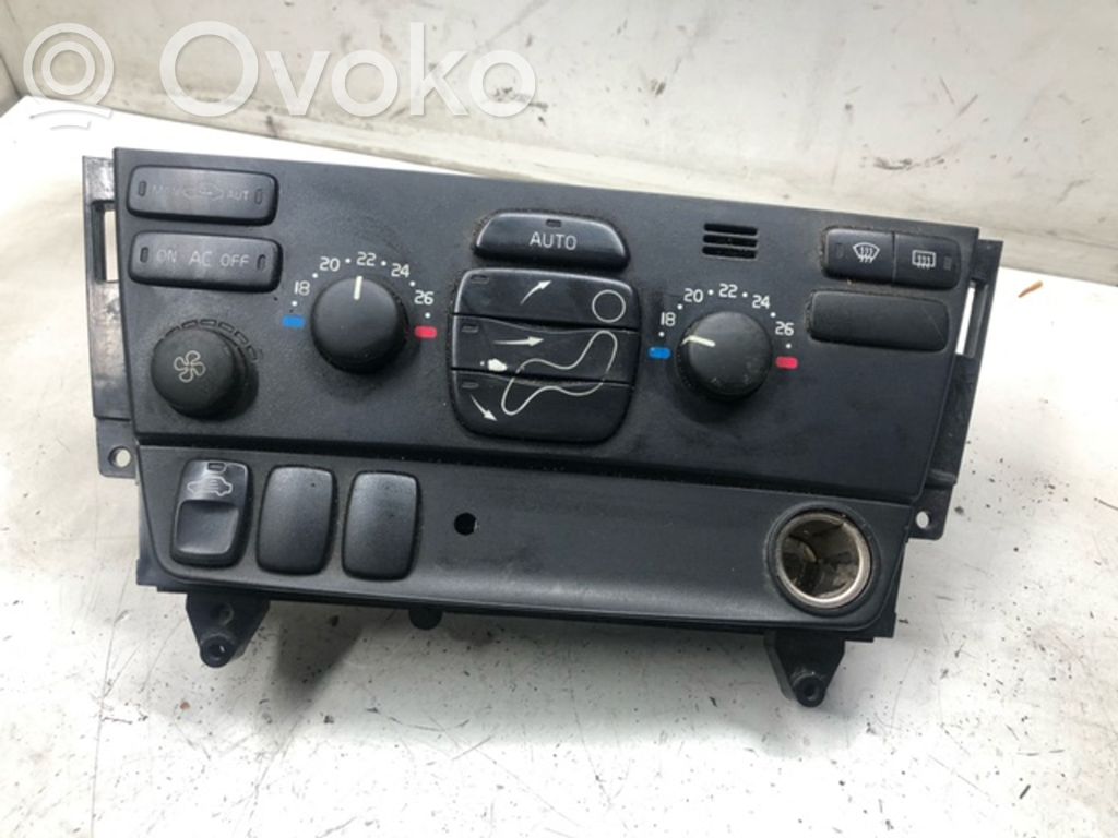 Volvo V70 Climate control unit 