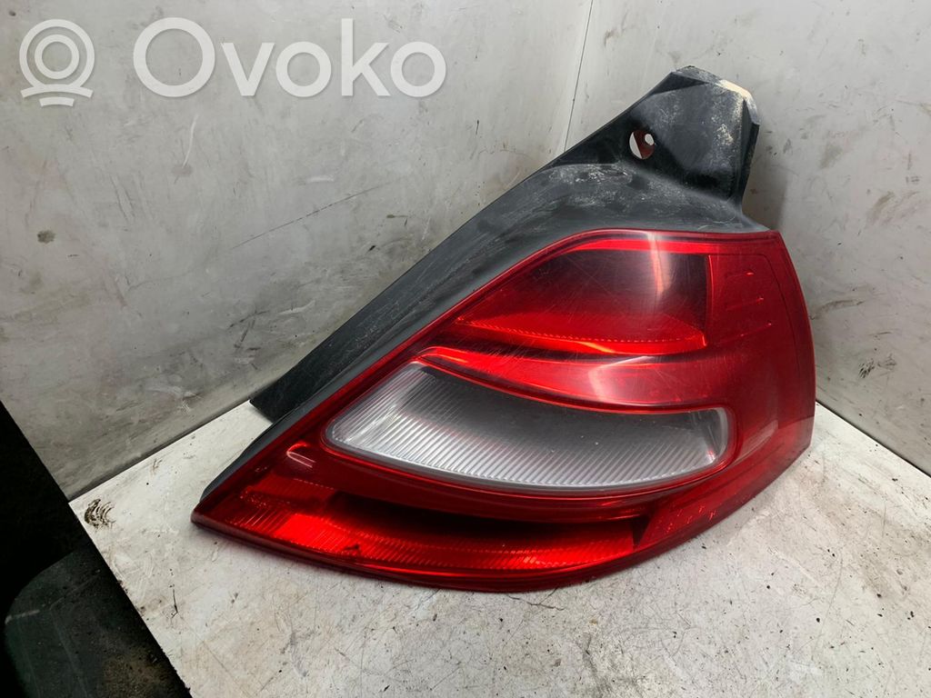 Renault Megane II Aizmugurējais lukturis virsbūvē 