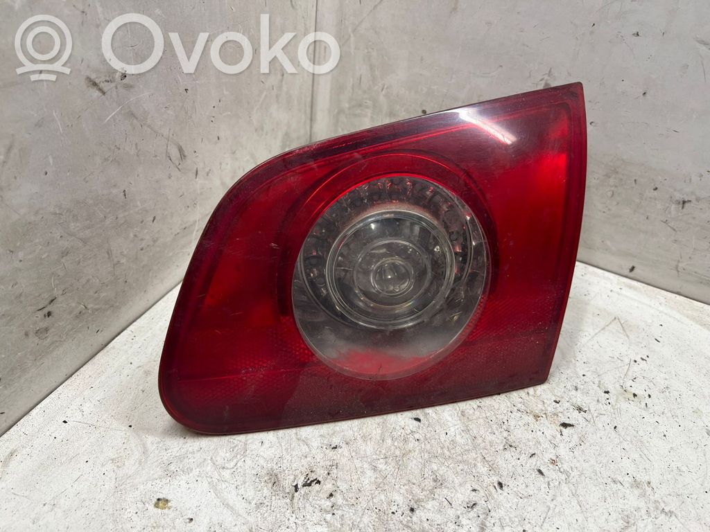 Volkswagen PASSAT B6 Takaluukun takavalot 