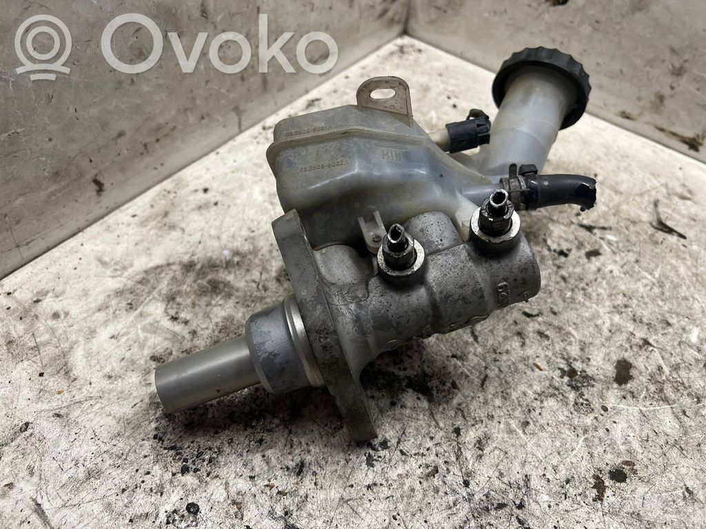Mitsubishi Outlander Główny cylinder hamulca 