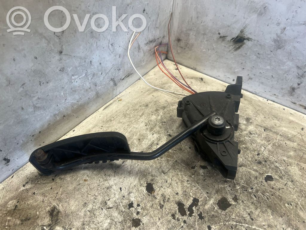 Renault Master II Accelerator throttle pedal 