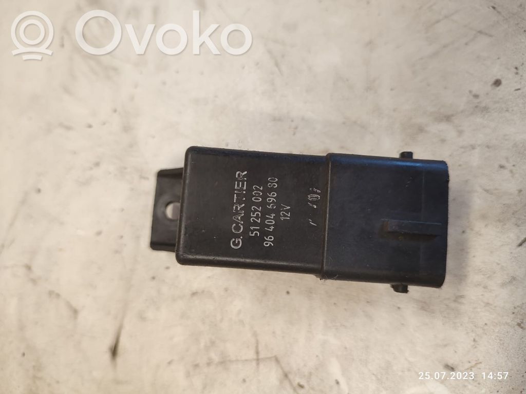 Peugeot 407 Hehkutulpan esikuumennuksen rele 