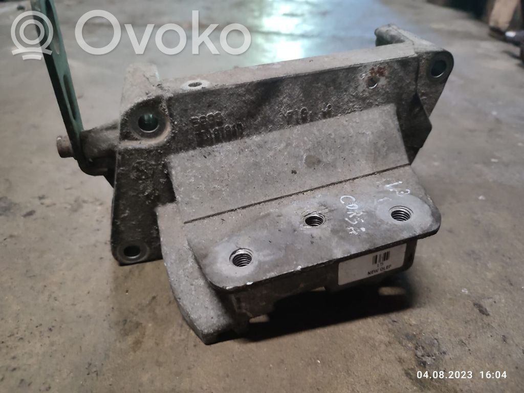 Opel Corsa C Engine mounting bracket 