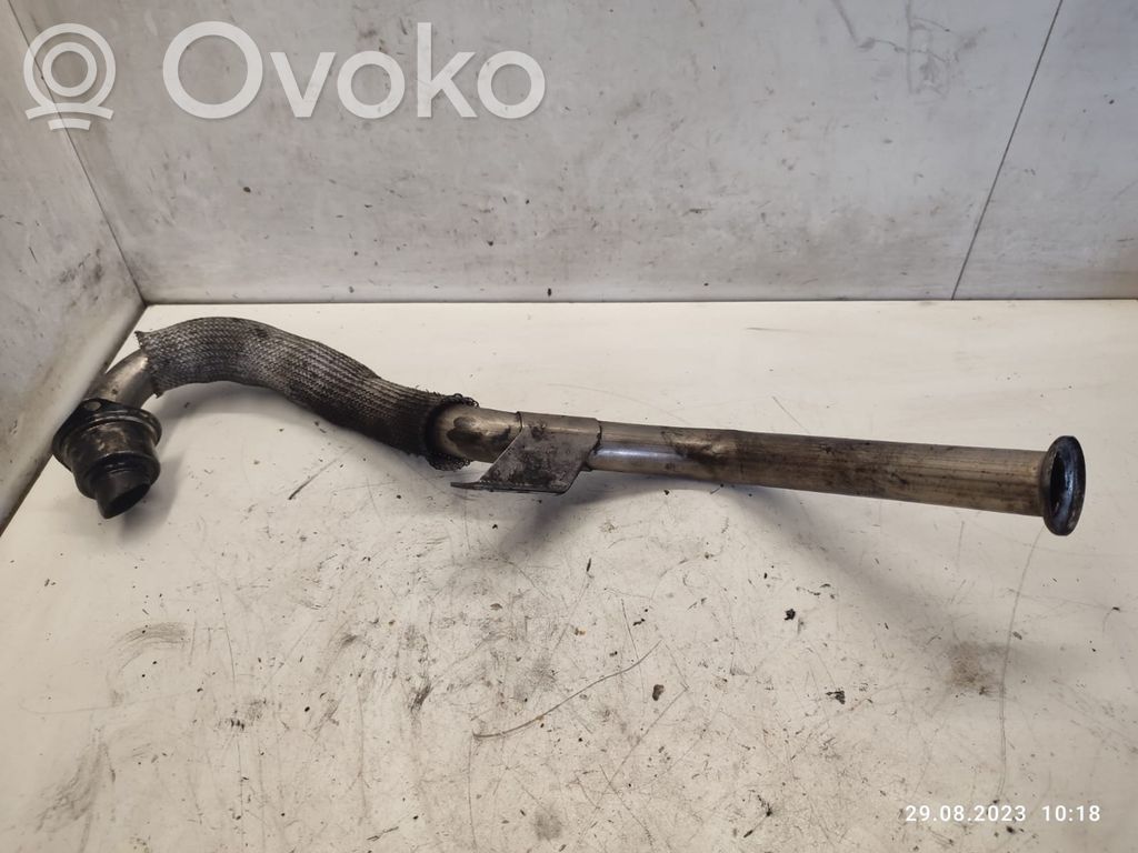 Mazda 3 I EGR-linjan letku 