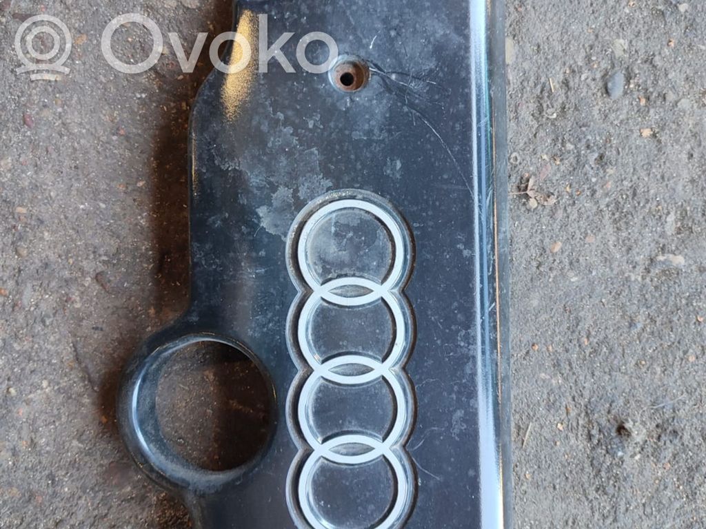 Audi A8 S8 D2 4D Moottorin koppa 