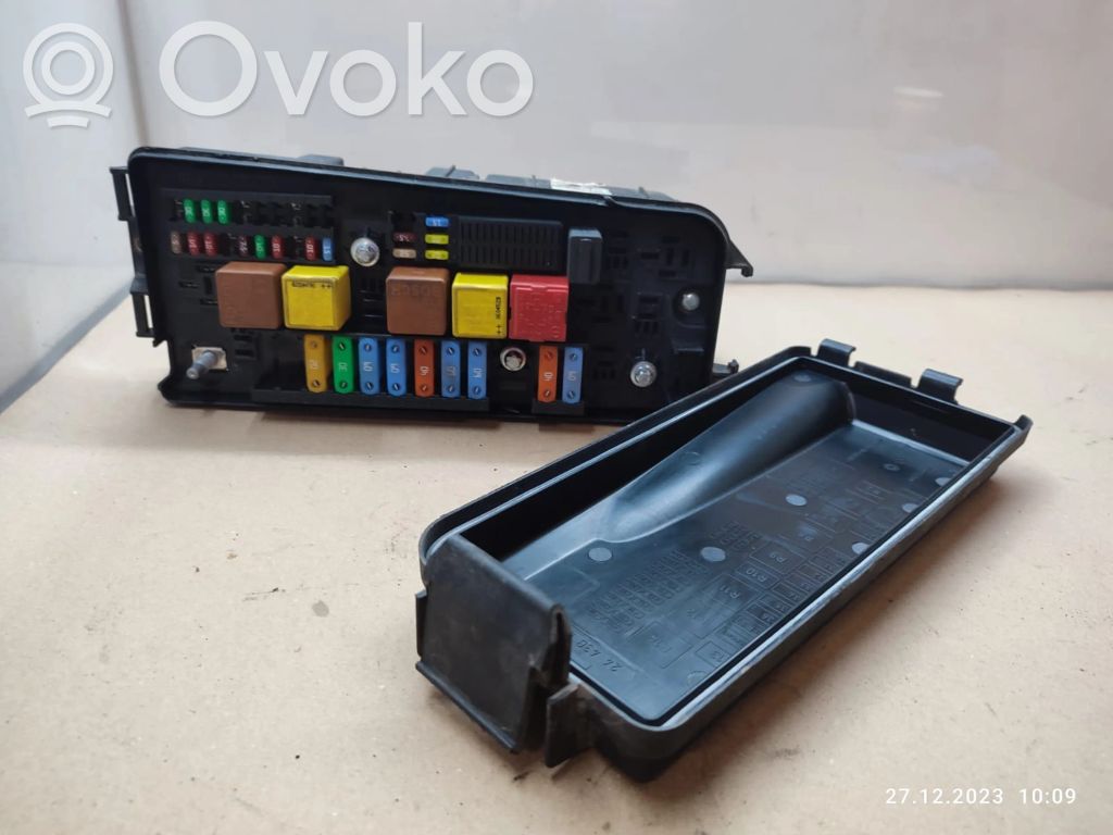 Opel Vectra C Juego de caja de fusibles 