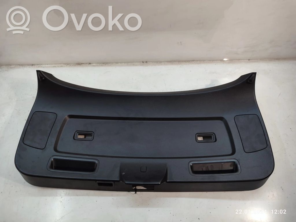 Tailgate trim   7198624