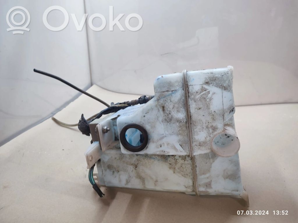Subaru Forester SH Windshield washer fluid reservoir/tank 