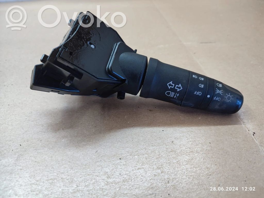 Nissan Terrano Indicator stalk 