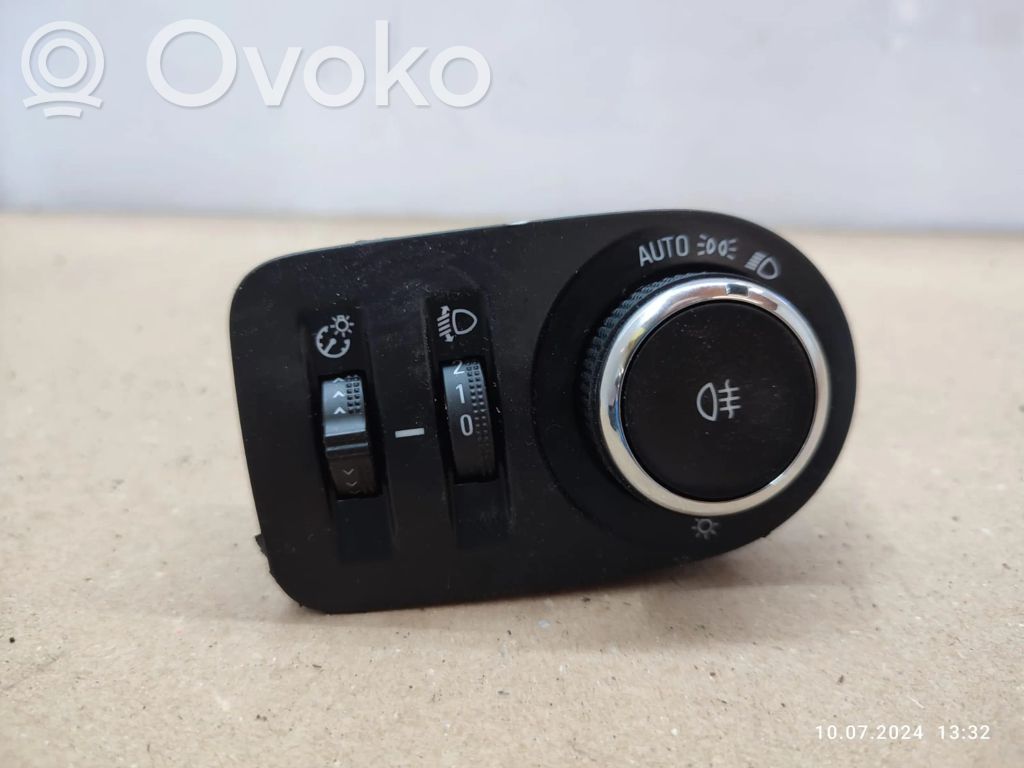 Opel Astra K Light switch 