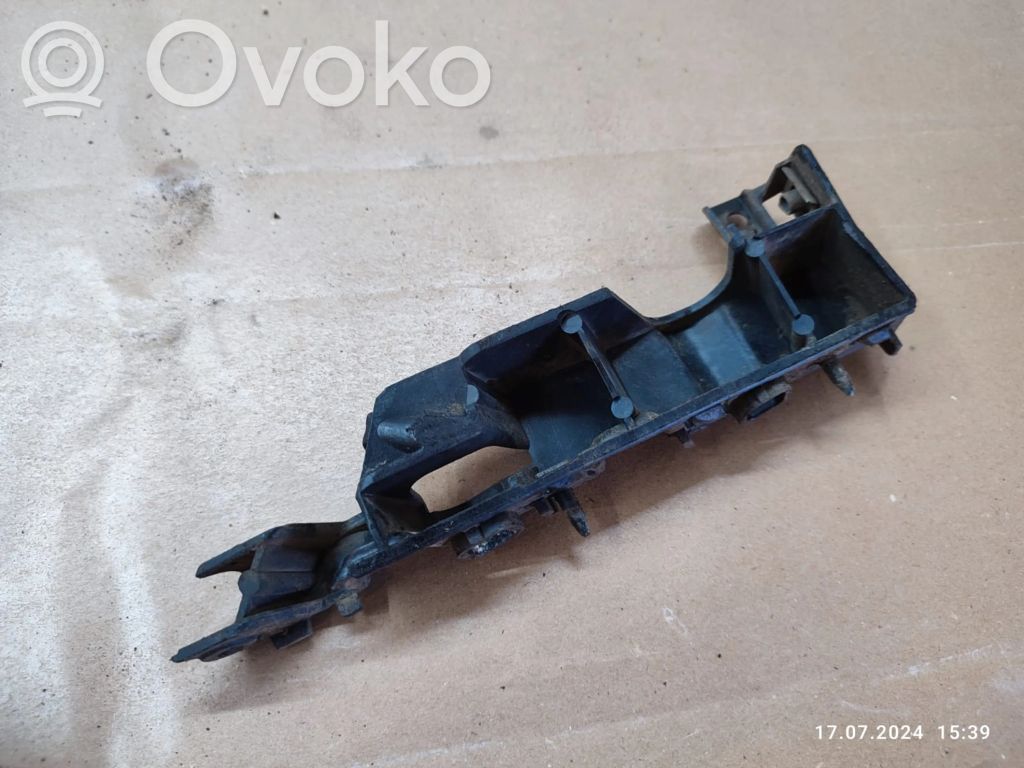 Audi A6 S6 C7 4G Front bumper mounting bracket 