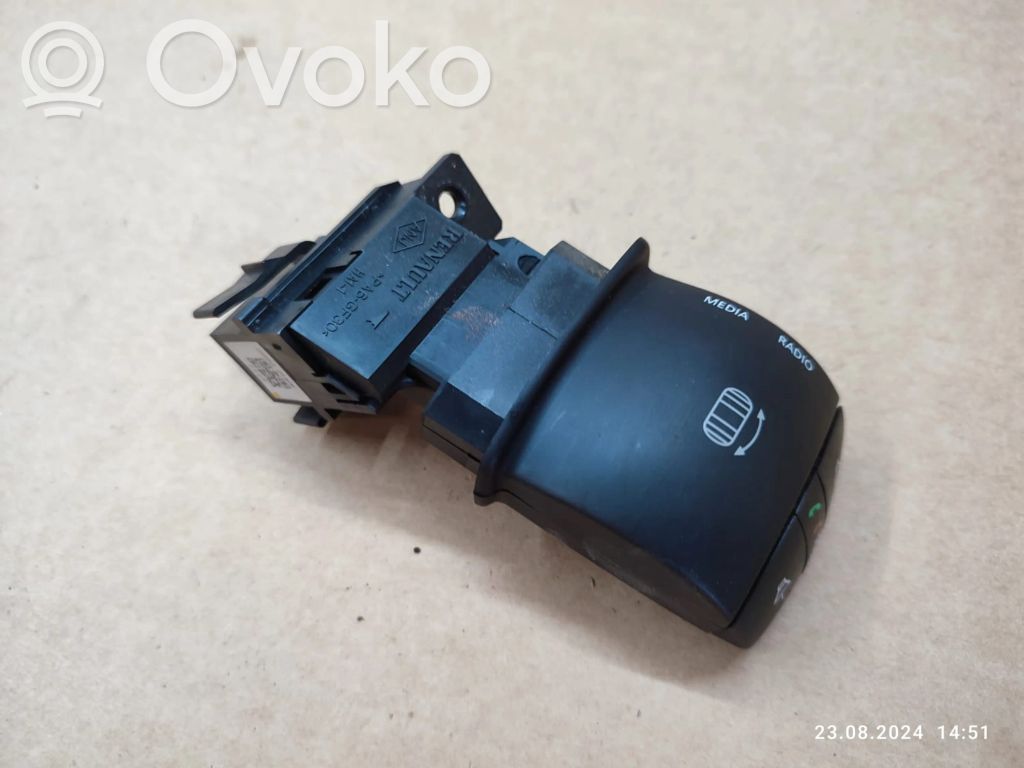 Renault Scenic III -  Grand scenic III Head unit multimedia control 